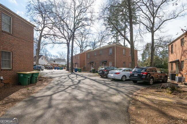 1439 S Milledge Ave