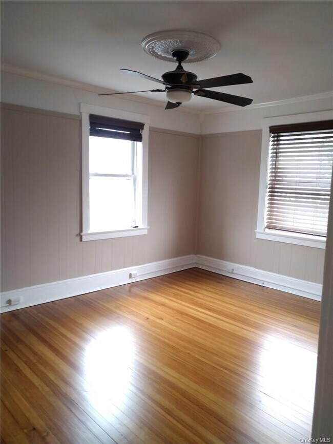 Photo - 262 NY-32 Unit A