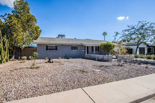 Building Photo - 4BR Heart of Old Town Scottsdale Rental