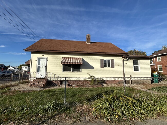 Photo - 922 S Spring St