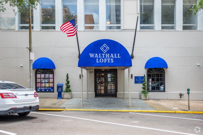 225 E Capitol St - Walthall Lofts