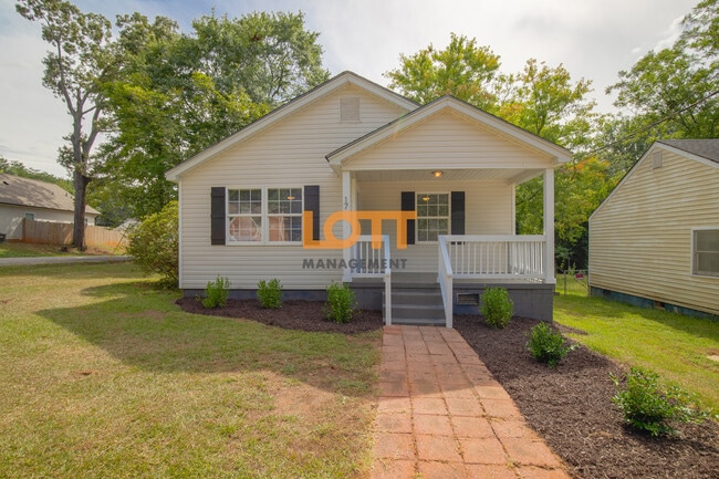 Photo - 17 Ellendale Ave