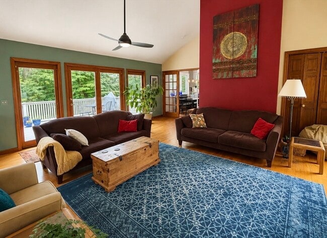 Photo - 31 Woodside Cir