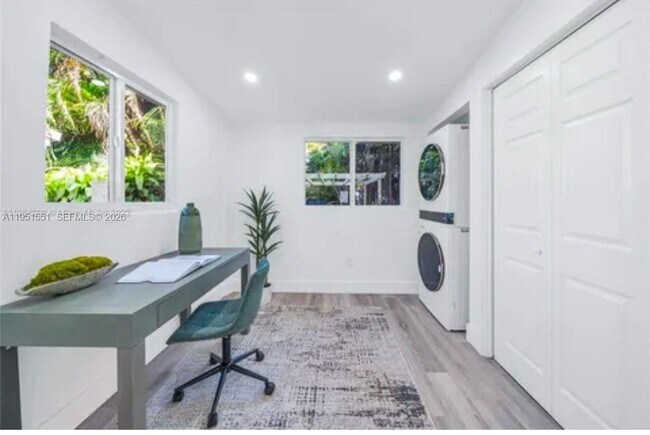 Photo - 15 Oviedo Ave