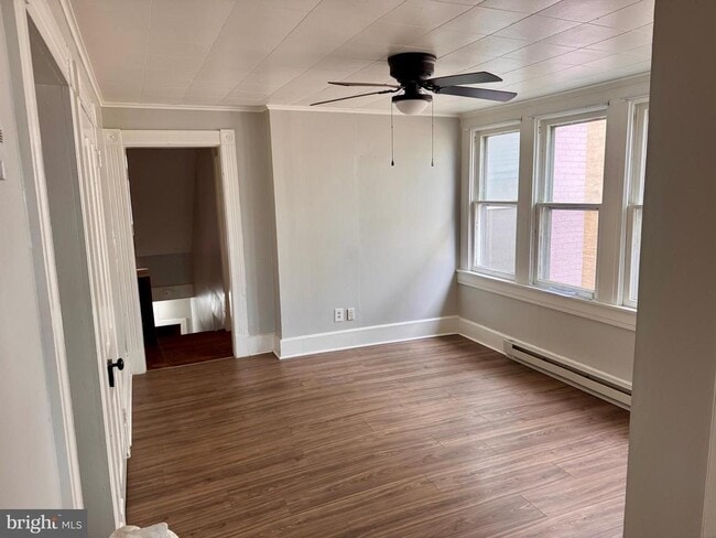 Building Photo - 110 W Main St