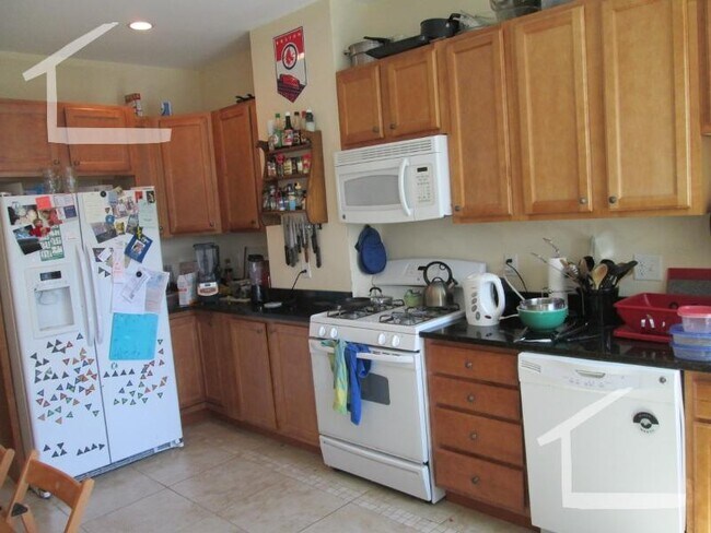 Photo - 191 Boylston Pl Unit 3