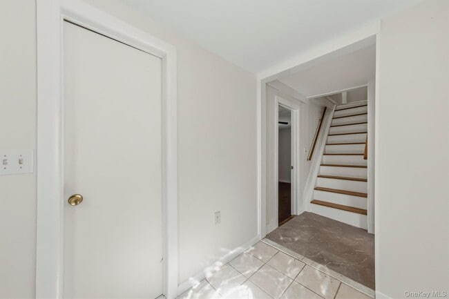 Photo - 212 Center St