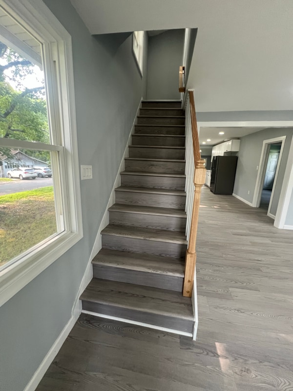 Photo - 680 E Main St