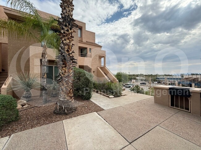 Building Photo - 5675 N Camino Esplendora Unit 1100