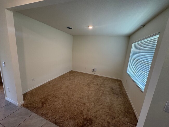 Photo - 4 Bed 2.5 Bath Mt Dora Home - Solar Energy!