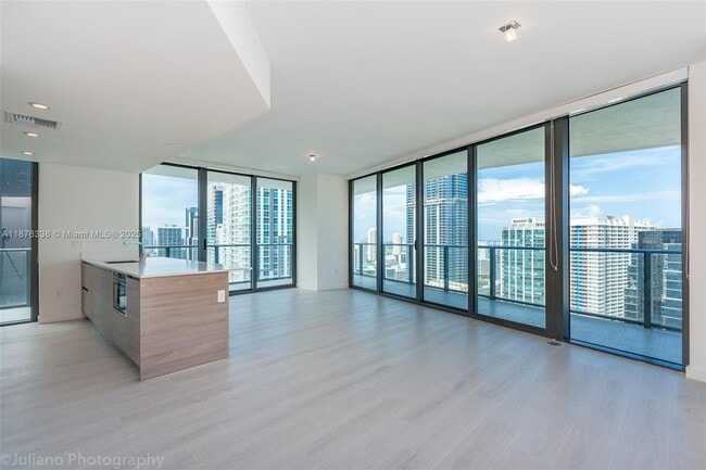 Building Photo - 1300 S Miami Ave Unit 3301 Rental