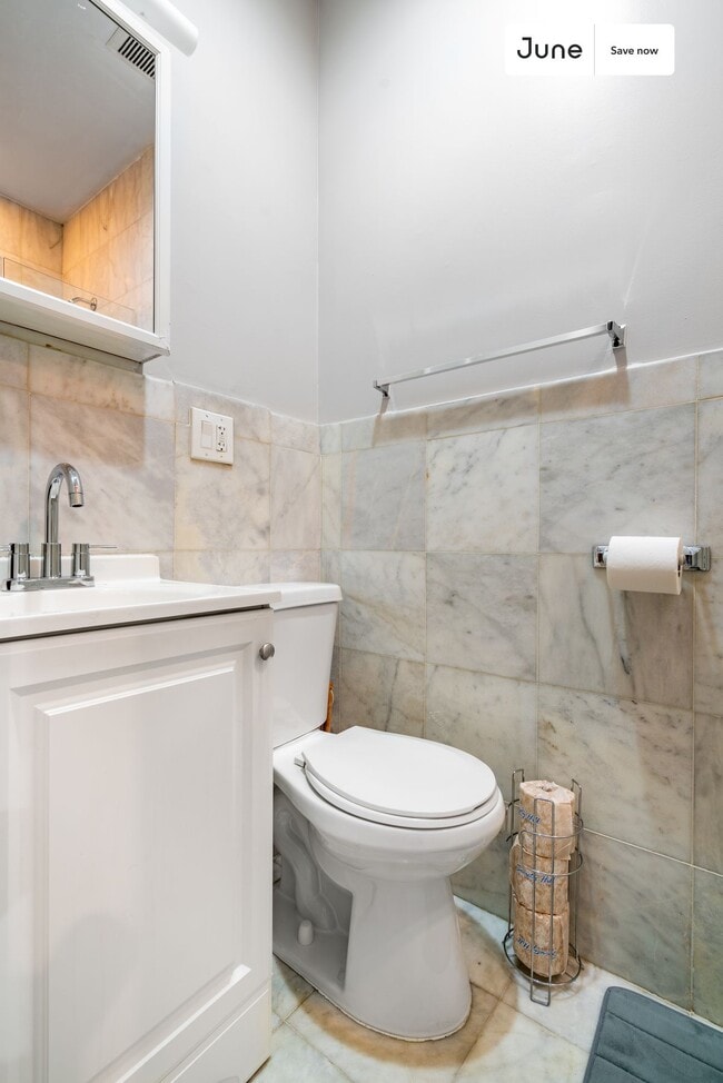 Photo - 826 Ninth Ave