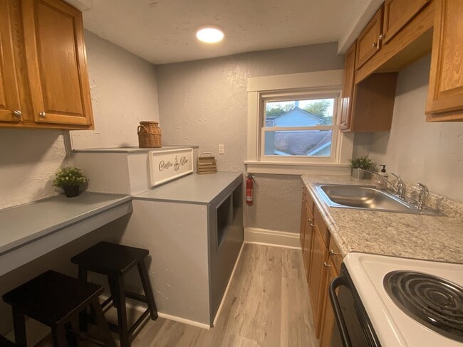 422 S 6th St Unit 1