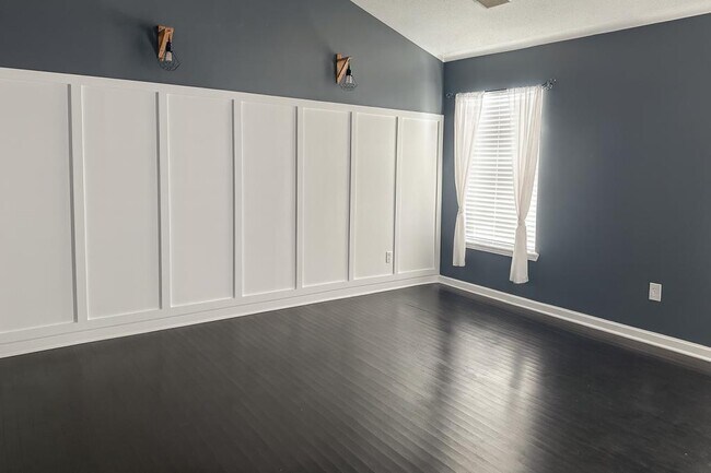 Photo - 4910 Darby Ln