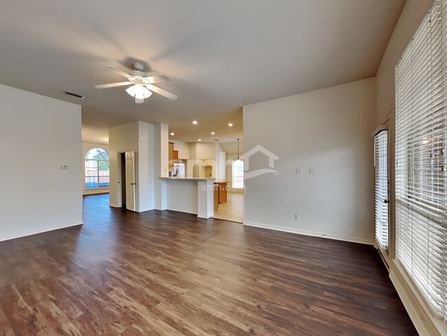 Photo - 6213 Richmond Dr