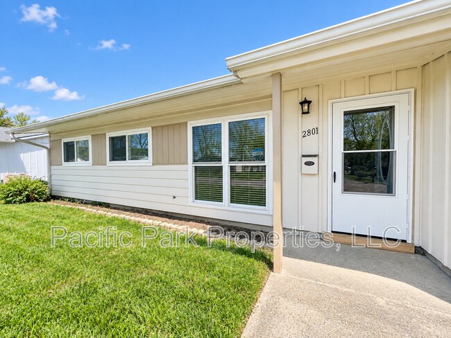 2801 N Routiers Ave