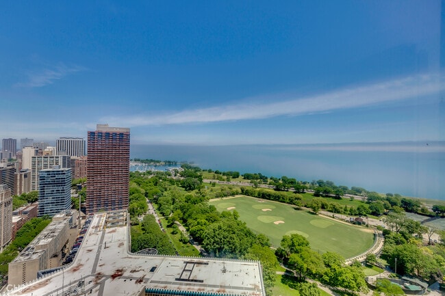 Photo - 2800 N Lake Shore Dr Unit 3209