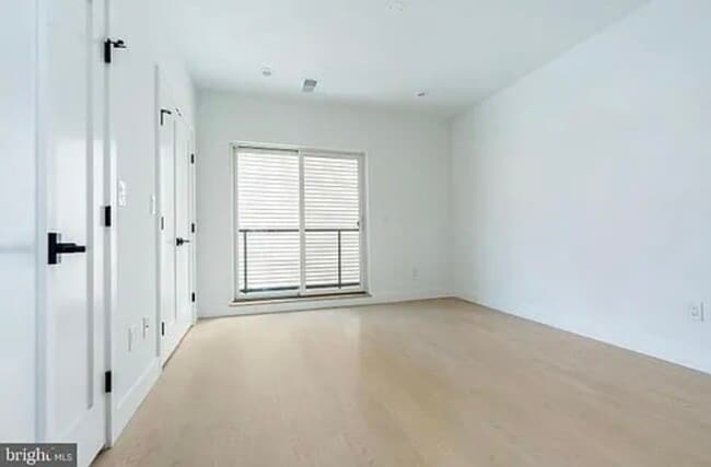 Photo - 1651 N 6th St Unit B