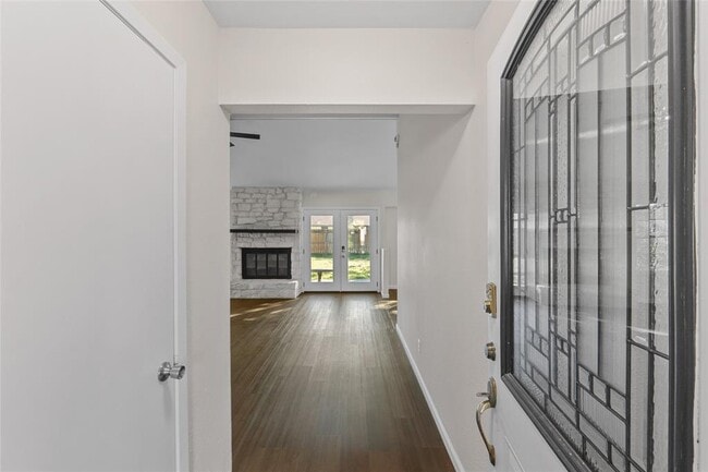 Photo - 903 E Logan St