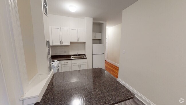 Building Photo - 1788 Beacon St Rental