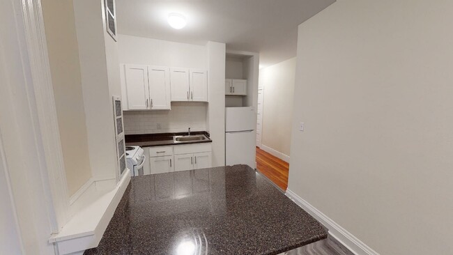 Photo - 1788 Beacon St Apartments