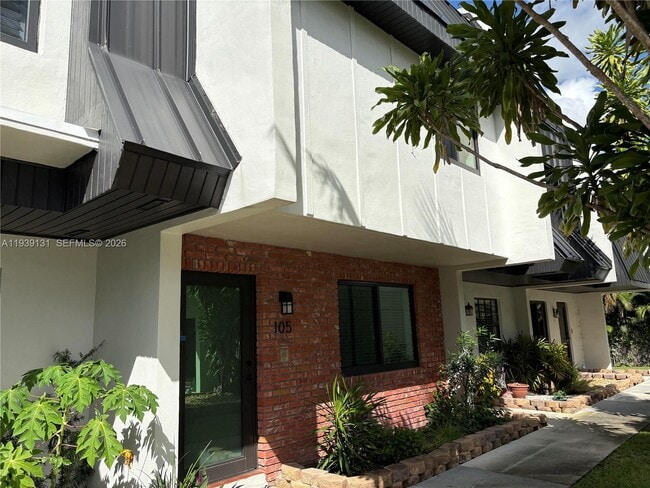 Building Photo - 5555 Ludlam Rd