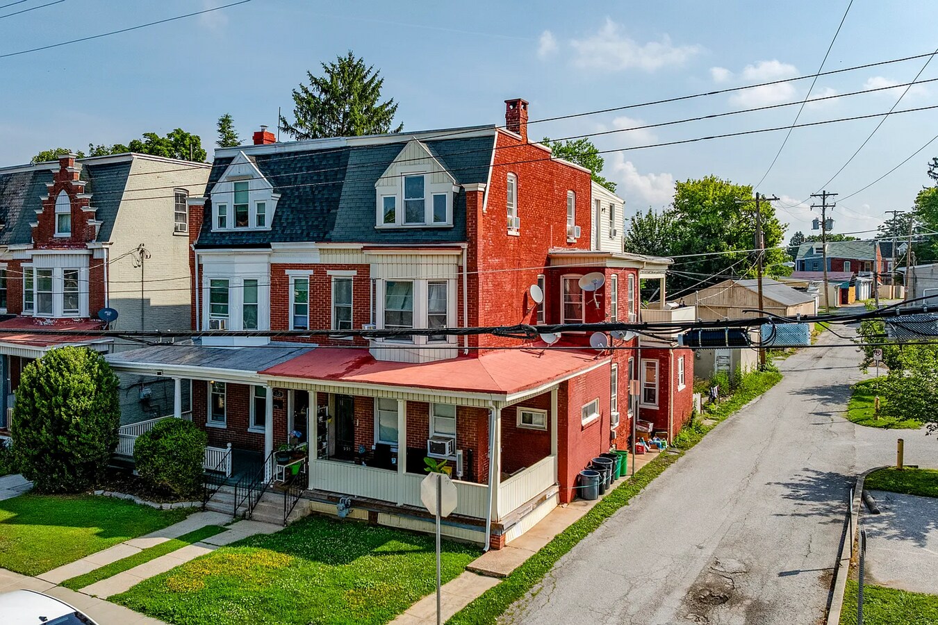 Photo - 935 S Queen St Unit #1 Rear