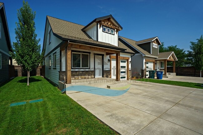 Photo - Beautiful Custom Craftsman Home in Coeur d...