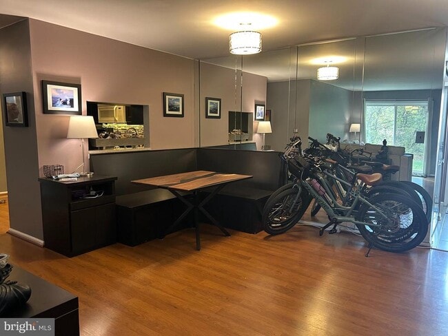 Photo - 13 Quince Ct