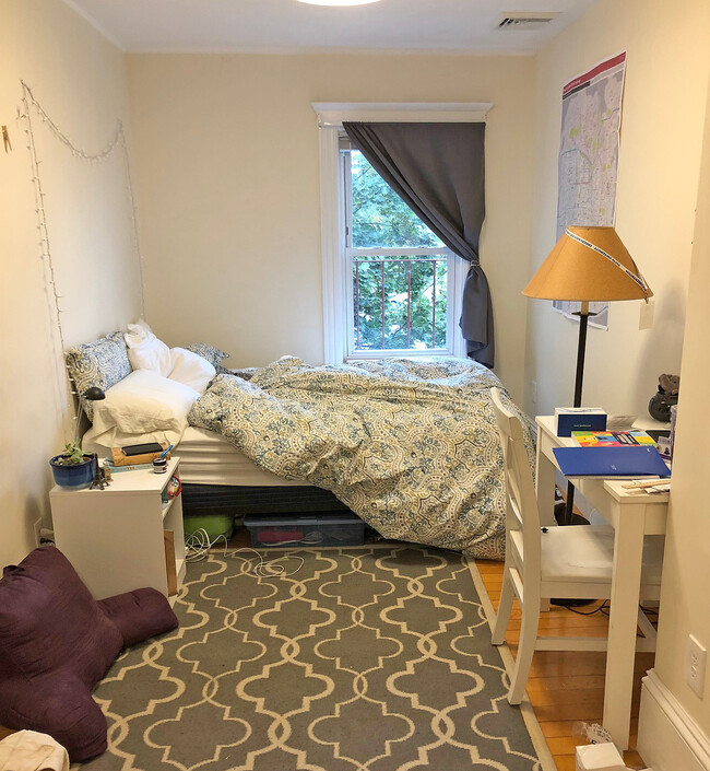Photo - 152 Curtis St Apartments Unit 1
