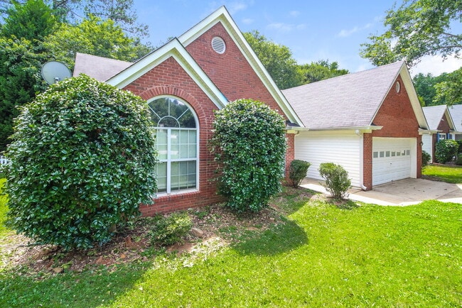 5729 Lakeview Cir