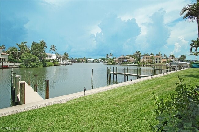 Photo - 1910 Gulf Shore Blvd N Unit 102