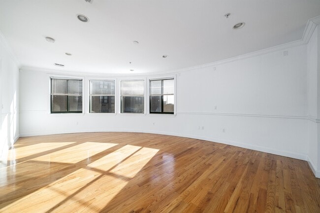 Photo - 85 Maple St Unit 3K
