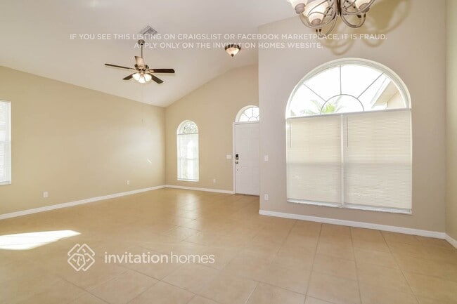 Photo - 204 Tower View Dr E