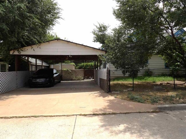 Photo - 1515 NW Arlington Ave