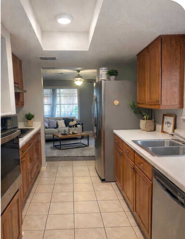 Photo - 1202 Twining Oaks Ln