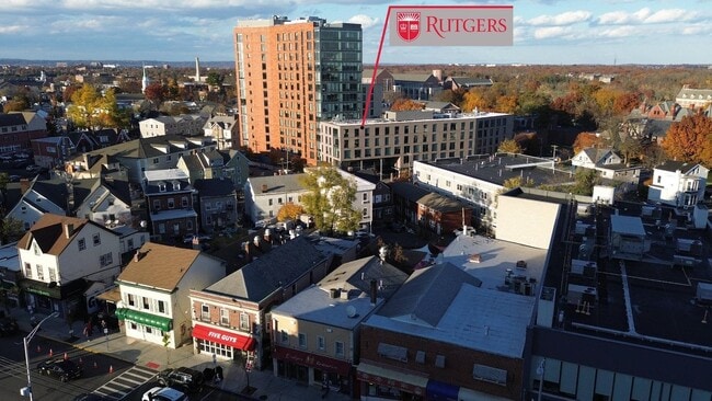 Photo - 50-52 Easton Ave Unidad 202