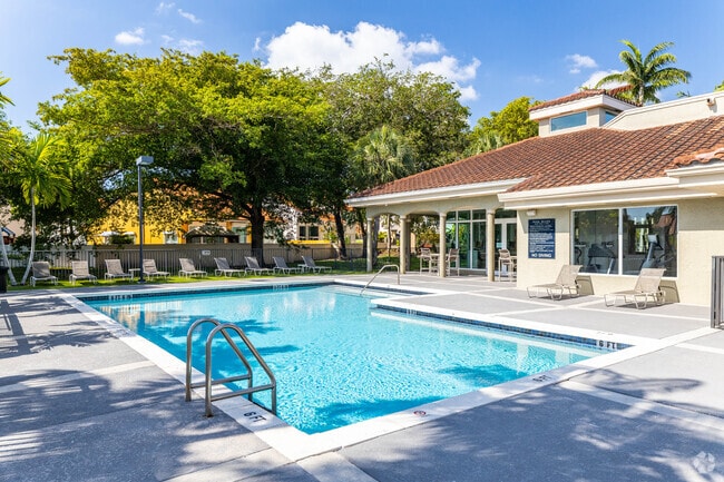 Pool - La Vue at Emerald Pointe Apartments