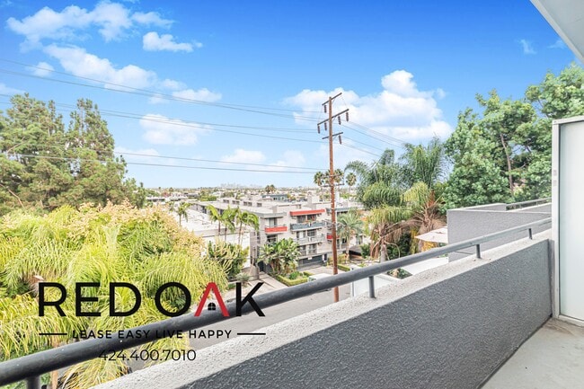 Photo - 939 Palm Ave Unit 401