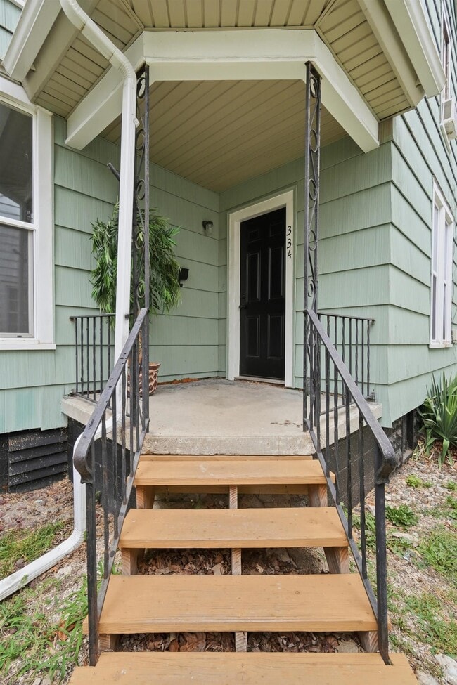 Photo - 334 W 9th St