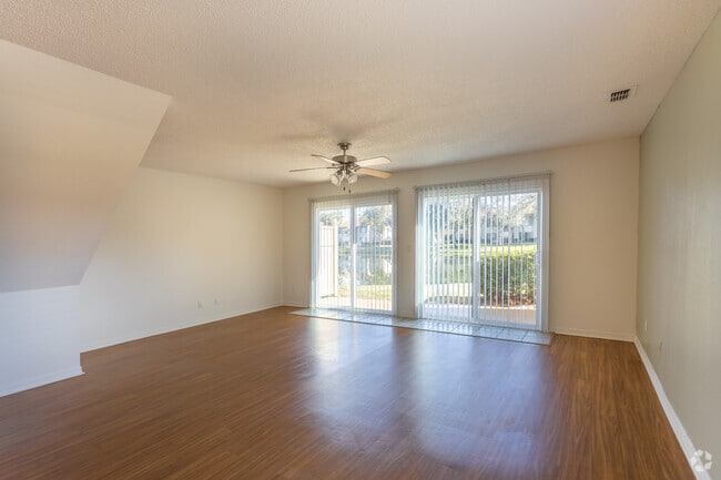 Townhome - 1,360SF