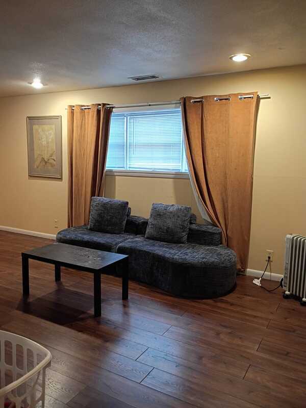 Photo - 117 S Elder Ln