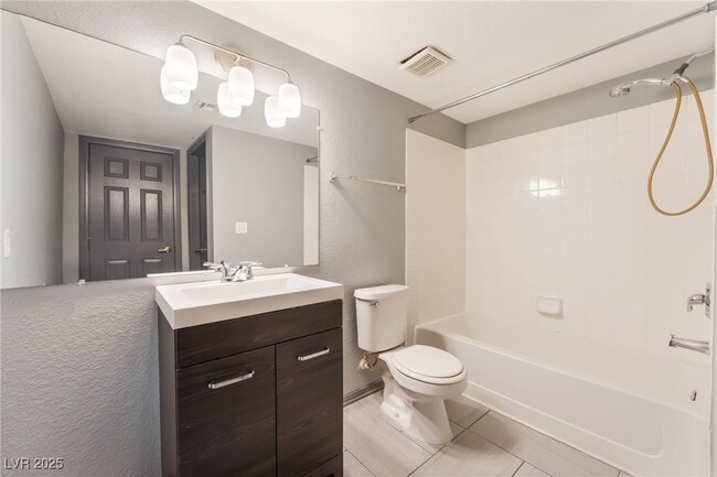 Building Photo - 6955 N Durango Dr Unit 2038