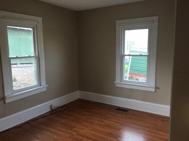 Photo - Nice, Renovated Cottage