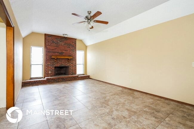 8905 Cindy Rd