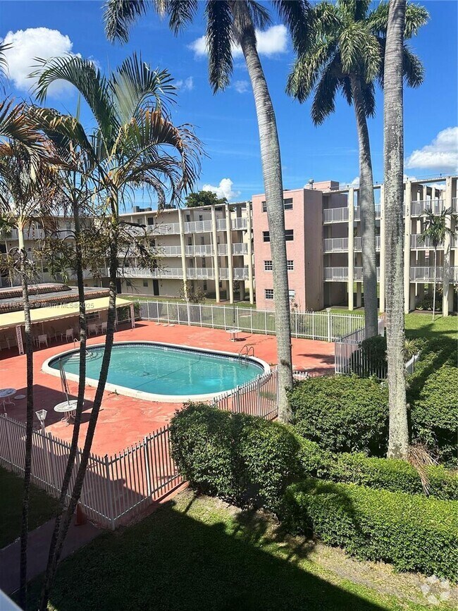 Building Photo - 2800 NW 56th Ave Unit C309 Rental