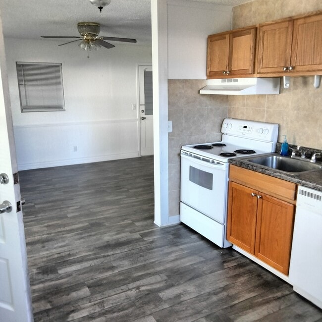 Photo - 7266 78th St N
