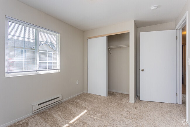 3BR, 2BA - 1143SF