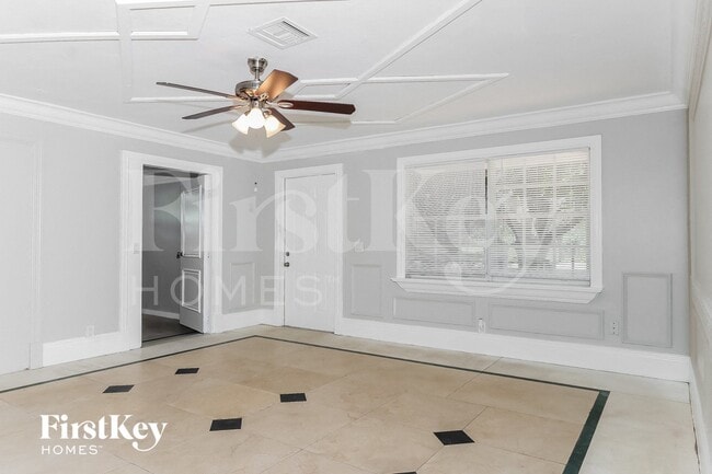 Photo - 410 NE 26th Ave