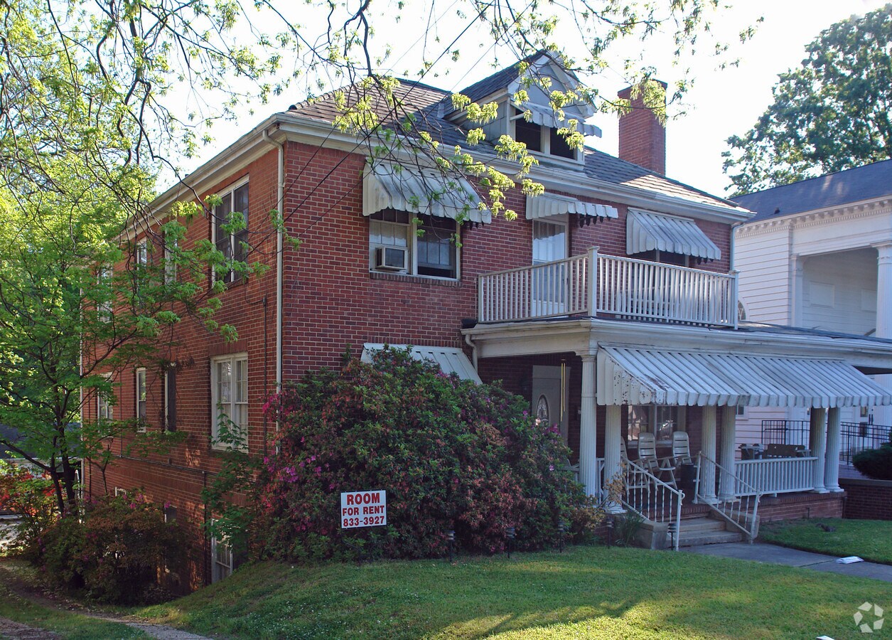 Photo - 1406 Hillsborough St Apartments